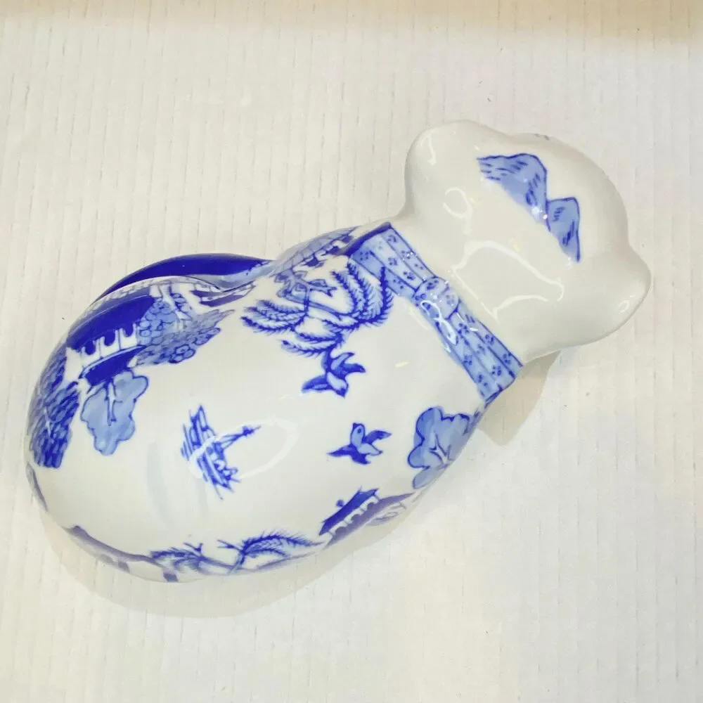 Vintage Blue Willow Chinoiserie Sleeping Cat